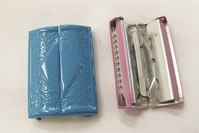 Metalspænde i blå og pink 4cm