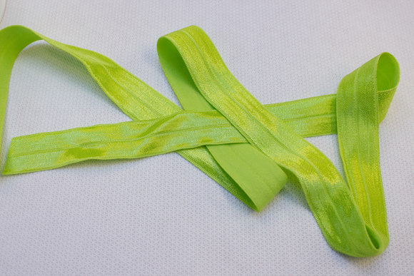 Elastik kantebånd i limegrøn 2 cm. br.