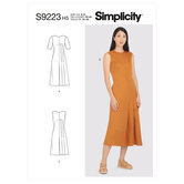 Plisseret kjole. Simplicity 9223. 