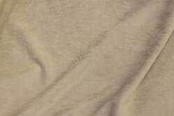 Smalriflet sandfarvet babyfløjl i polyester med let stræk