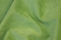 Smalriflet vårgrøn babyfløjl i polyester med let stræk