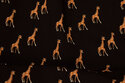 Sort bluse-viscose med ca. 3 cm giraffer