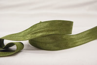 Elastik kantebånd i mosgrøn2 cm. br.