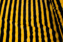 Superblød micro-plys, tværstribet i sort og gul