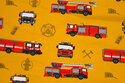 Okkergul bomuldsjersey med ca. 7 cm brandbiler