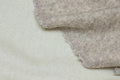 Råhvid og meleret sand, flot double-face uld til slag m.m.