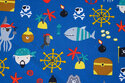 Mellemblå bomuld med ca. 5 cm fisk og pirater